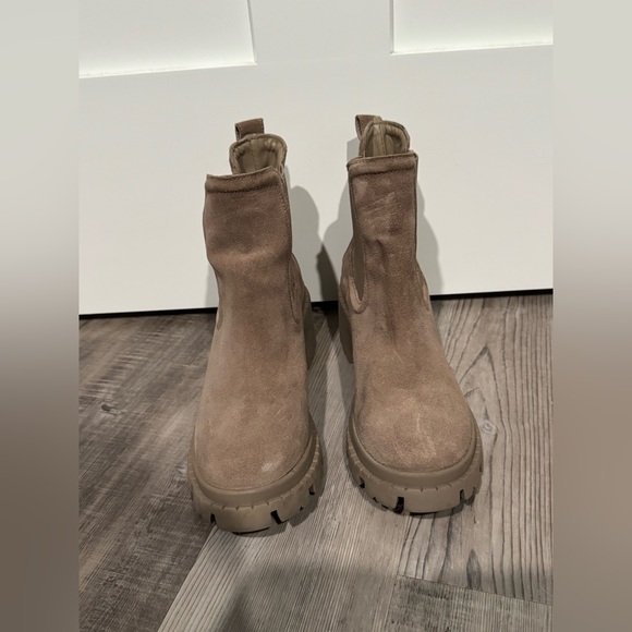 Brown Suede Ankle Boots - Picture 2 of 4